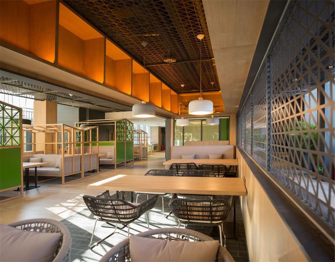 Qiu Guo Hotel Hua Mao Chaoyang  المظهر الخارجي الصورة